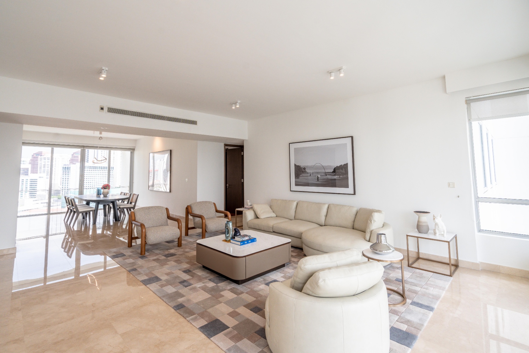 Draycott 8 — expansive living and dining area with panoramic outlook